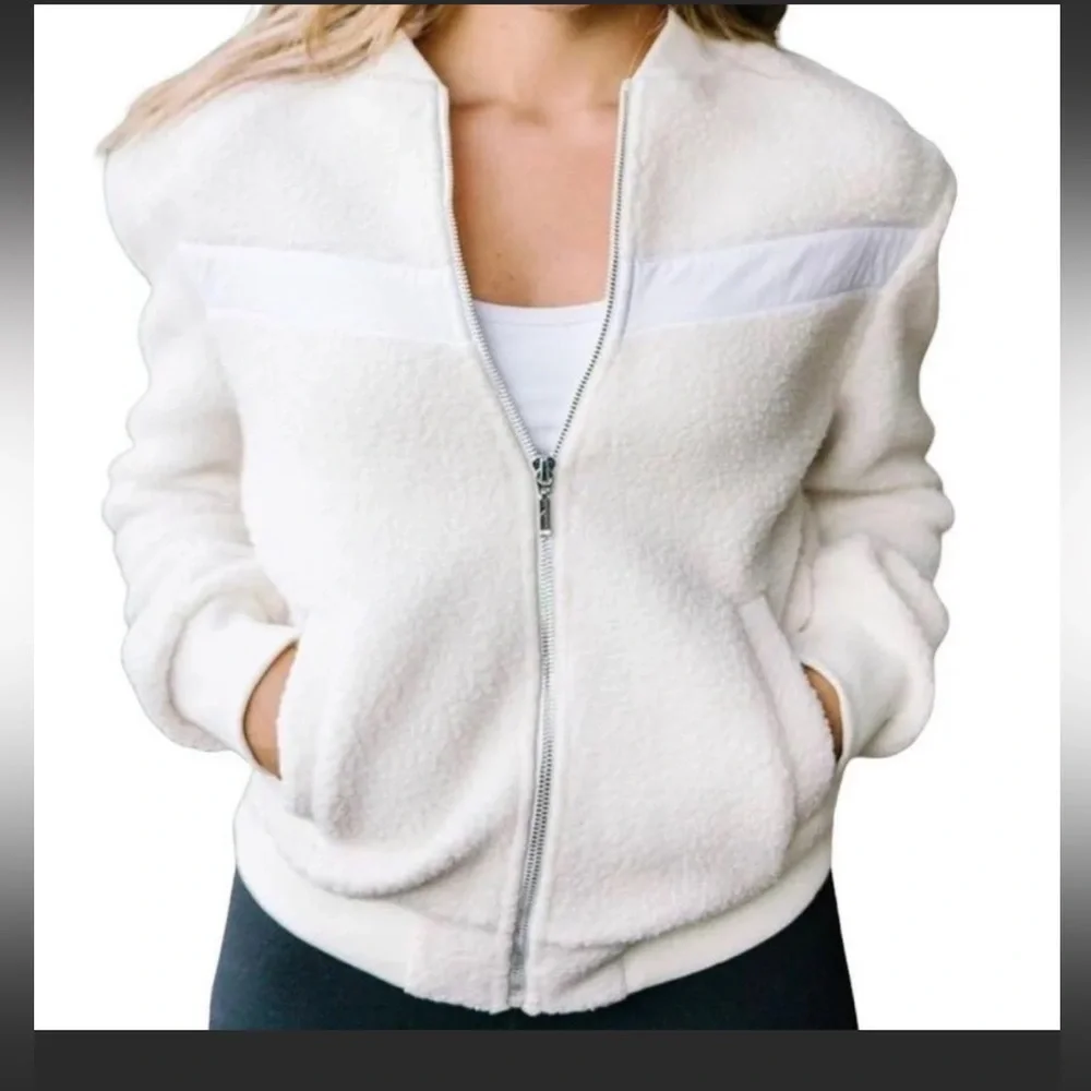 Zyia Active Flying V Sherpa Jacket Varsity Zip Cream White Fleece Bomber Medium - Picture 1 of 8